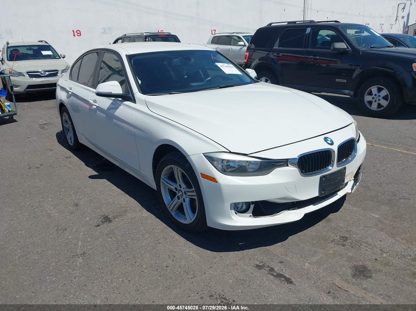Vin: wba3c1c54ek112911, lot: 46243734, bmw 328i 2014 img_1