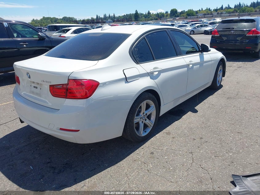 Vin: wba3c1c54ek112911, lot: 46243734, bmw 328i 20144