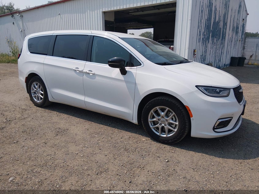 2024 CHRYSLER PACIFICA auction photo 1
