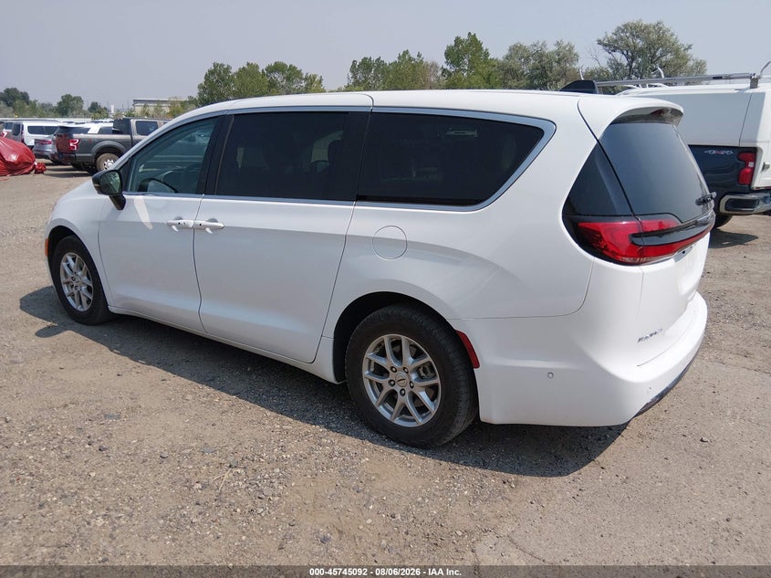 2024 CHRYSLER PACIFICA auction photo 3