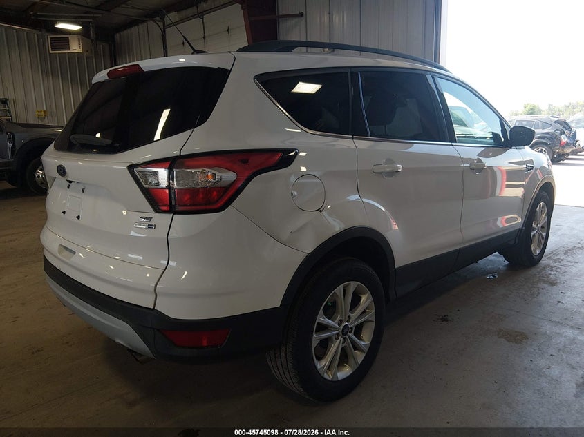 Vin: 1fmcu9gd1juc38850, lot: 46243802, ford escape se 20184