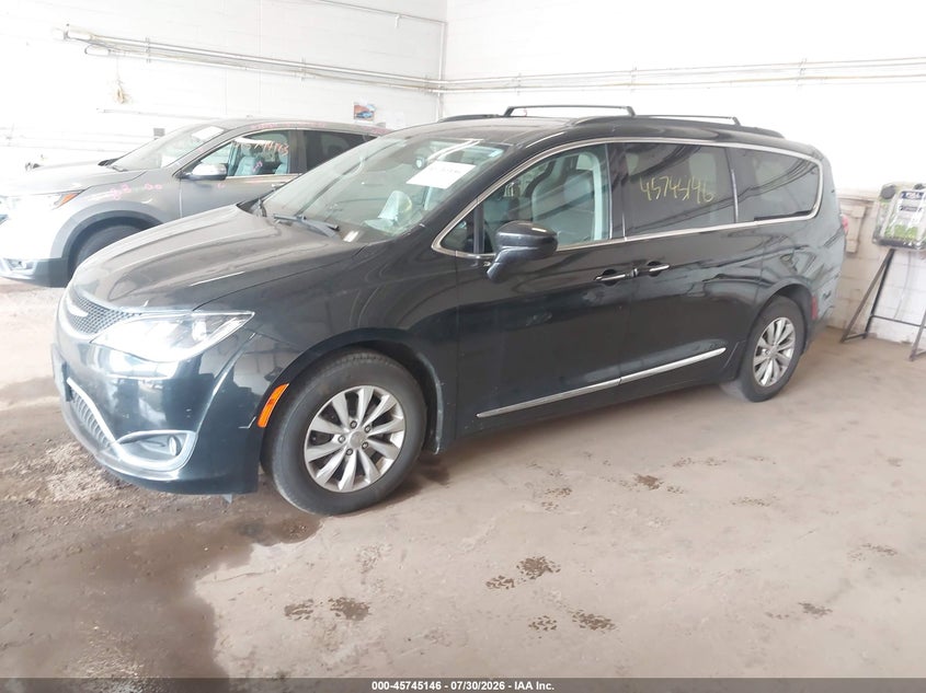 Vin: 2c4rc1bg4hr517186, lot: 46243850, chrysler pacifica touring-l 20172