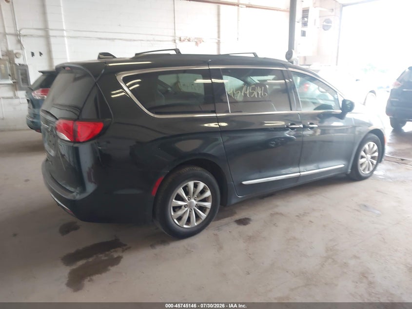 Vin: 2c4rc1bg4hr517186, lot: 46243850, chrysler pacifica touring-l 20174