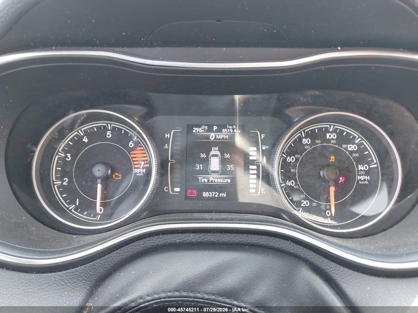 2019 JEEP CHEROKEE auction photo 7