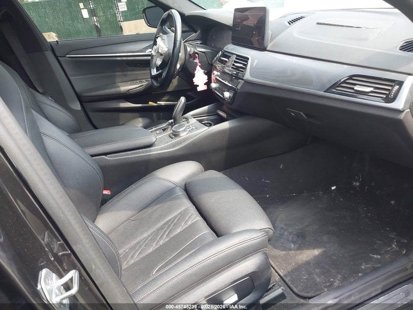 2023 BMW 530 auction photo 5