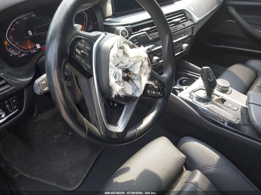 2023 BMW 530 auction photo 6