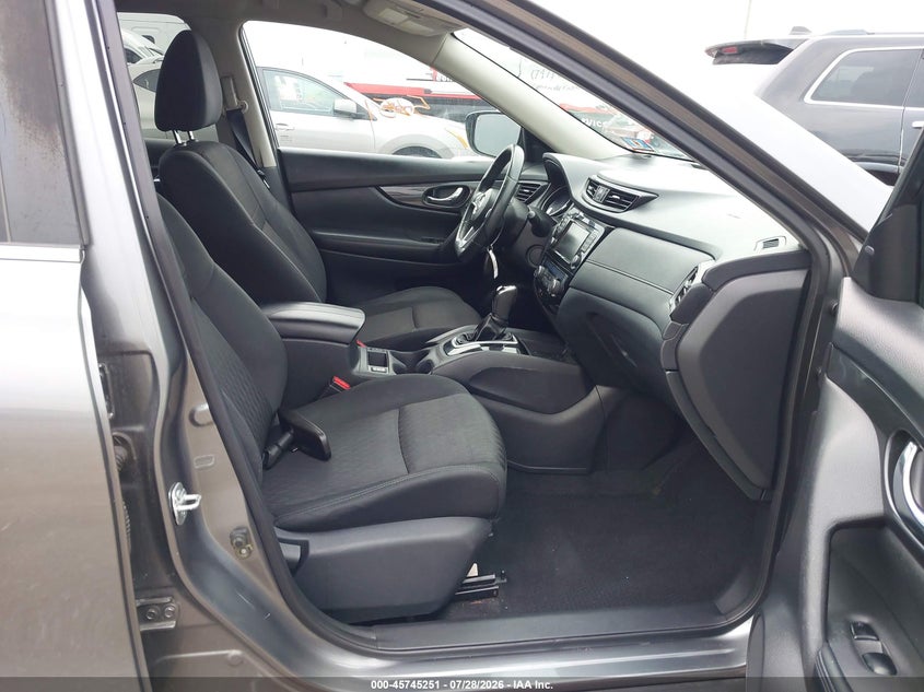 2018 NISSAN ROGUE auction photo 5