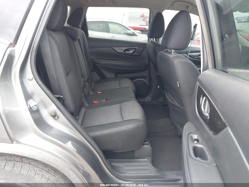 2018 NISSAN ROGUE auction photo 8