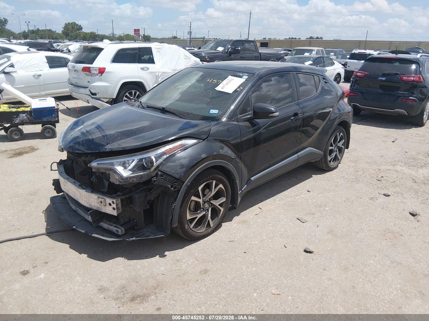 2019 TOYOTA C-HR auction photo 2