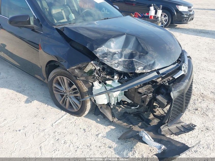 2017 TOYOTA CAMRY auction photo 6