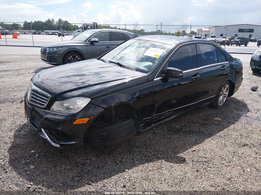 Vin: wddgf8ab2er306881, lot: 46244020, mercedes-benz c 300 luxury 4matic 20142