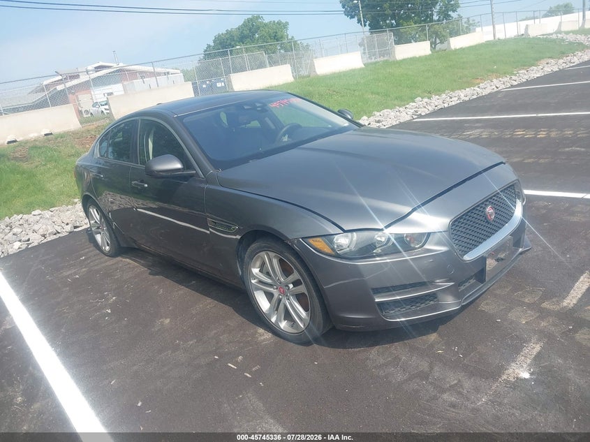 2017 JAGUAR XE auction photo 1