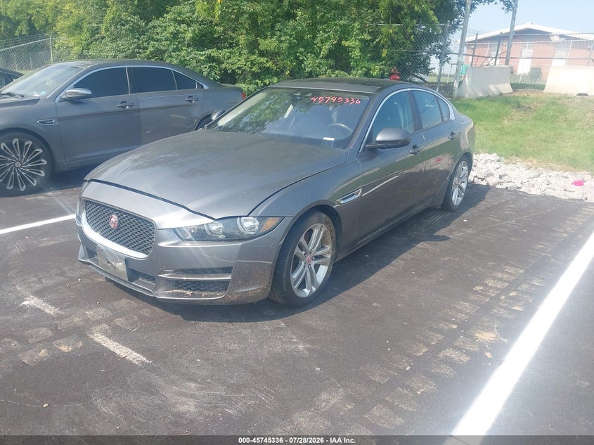 2017 JAGUAR XE auction photo 2