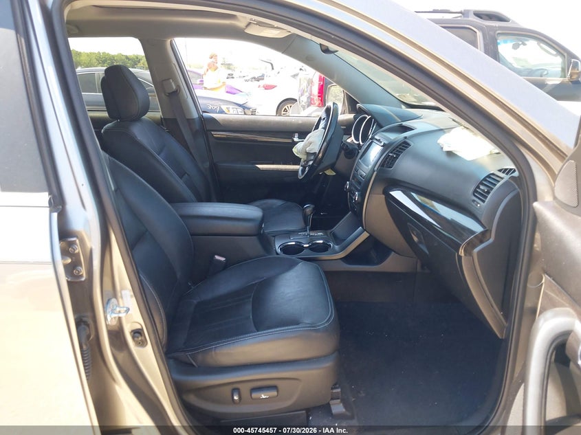 2012 KIA SORENTO auction photo 5
