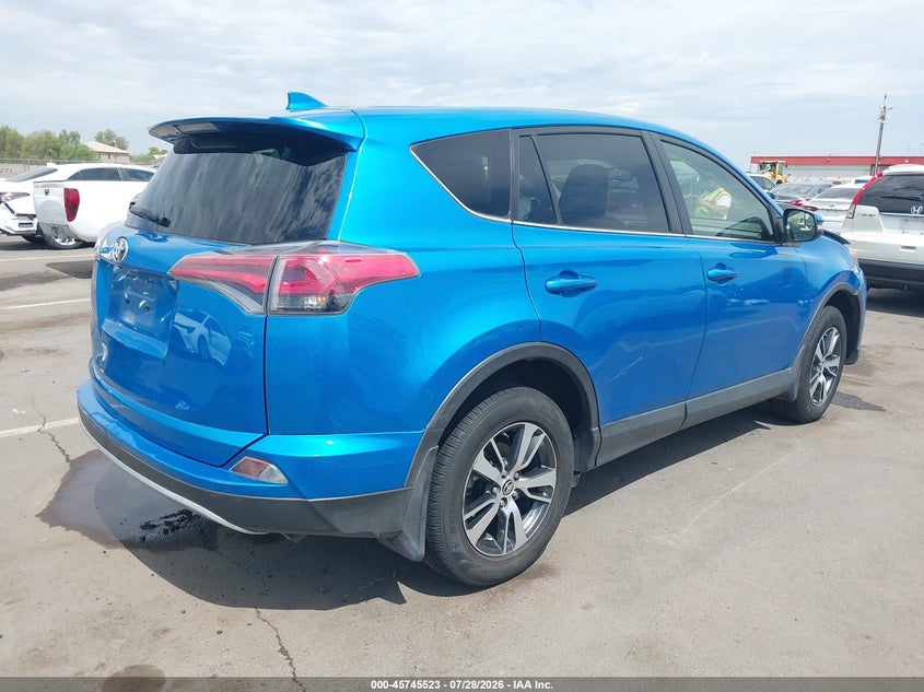 Vin: jtmwfrev0hd095052, lot: 46244227, toyota rav4 xle 20174