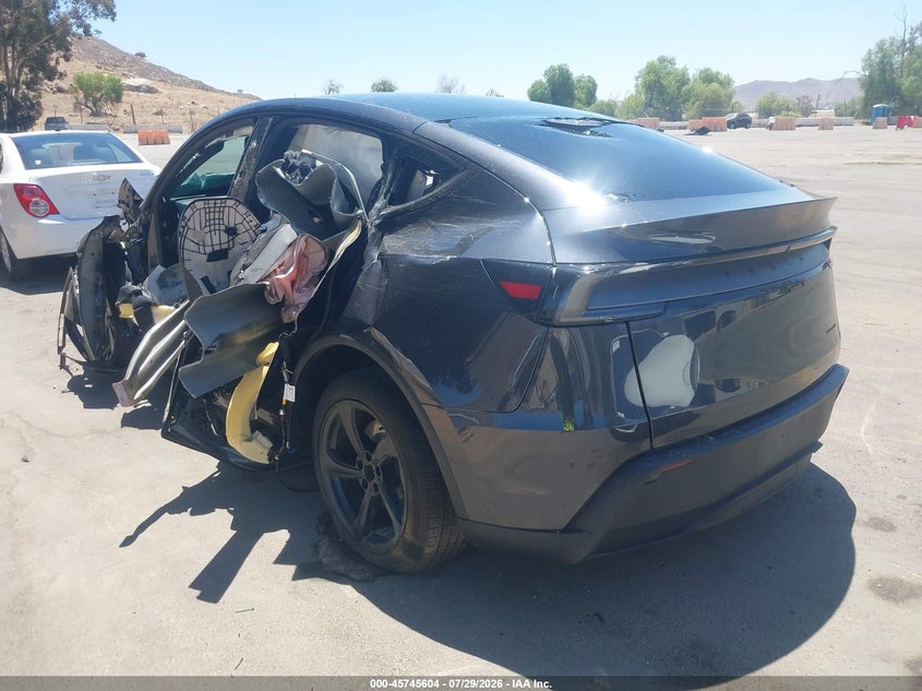 TESLA MODEL Y - zdjęcie 3