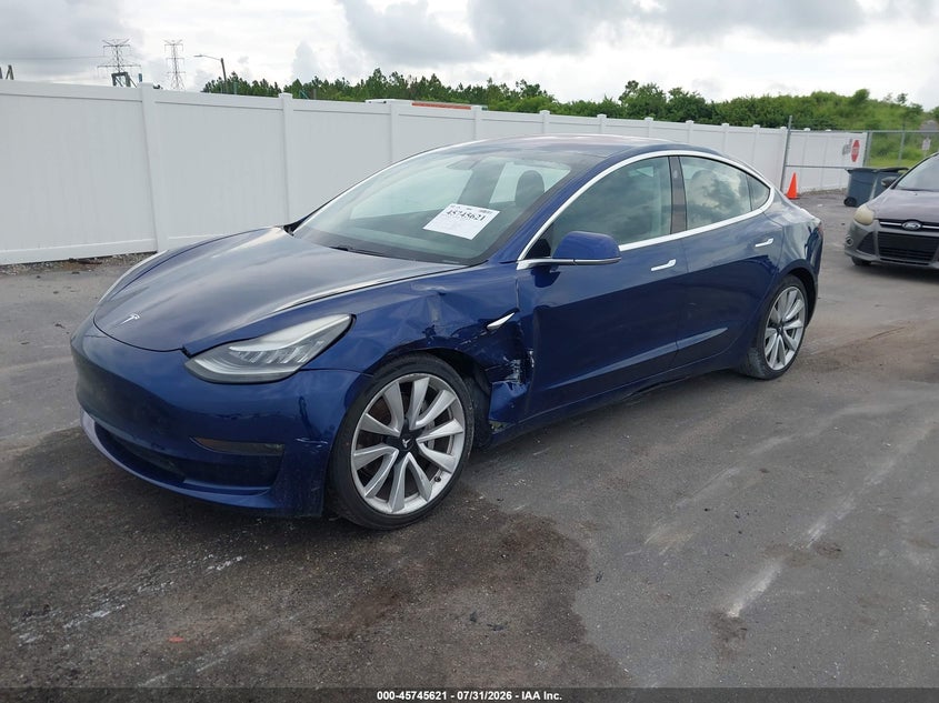 2018 TESLA MODEL 3 auction photo 2