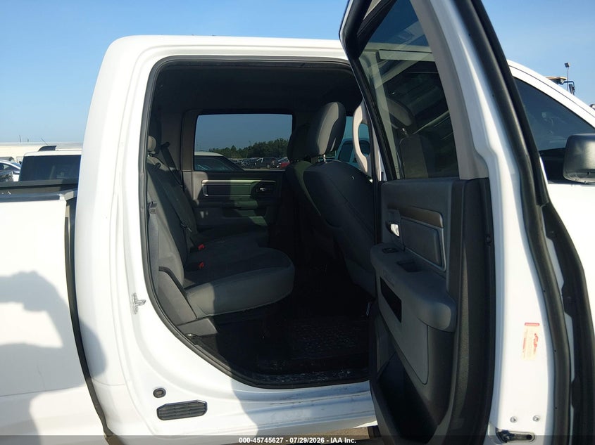 2017 RAM 1500 auction photo 8