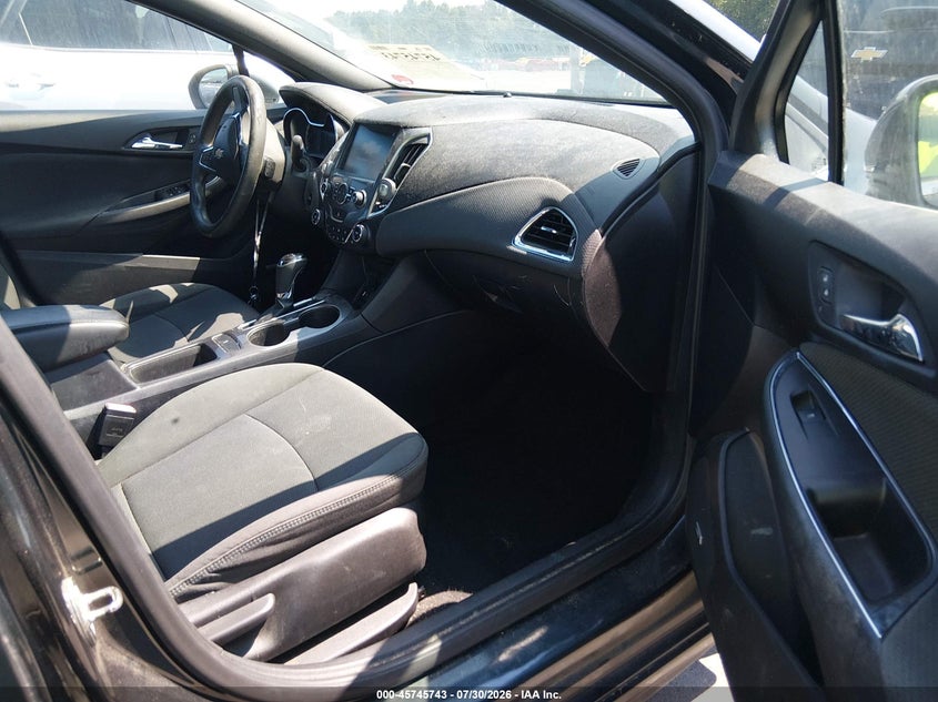 2018 CHEVROLET CRUZE auction photo 5