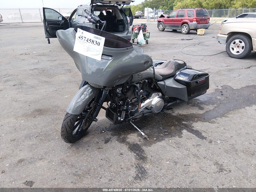 HARLEY-DAVIDSON FLHTP 2018