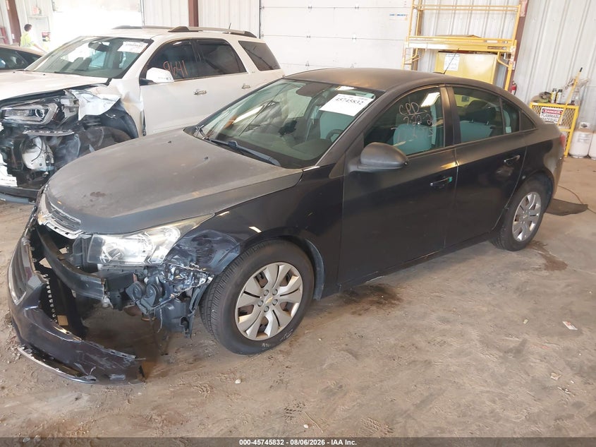 2015 CHEVROLET CRUZE auction photo 2