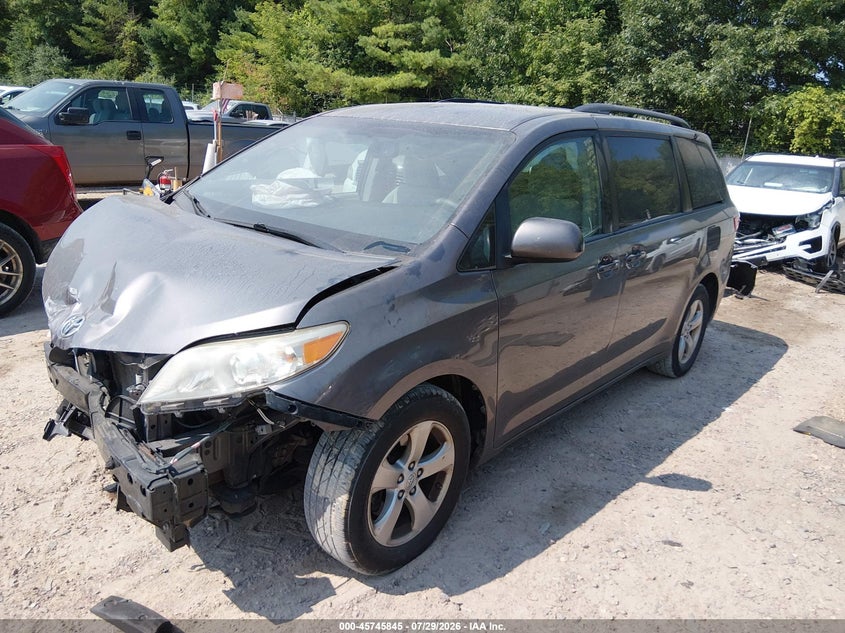 Vin: 5tdkk3dcxgs756970, lot: 46244549, toyota sienna le 8 passenger 20162