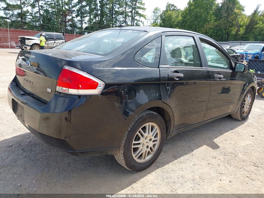 Vin: 1fahp3fn5bw147651, lot: 46244570, ford focus se 20114