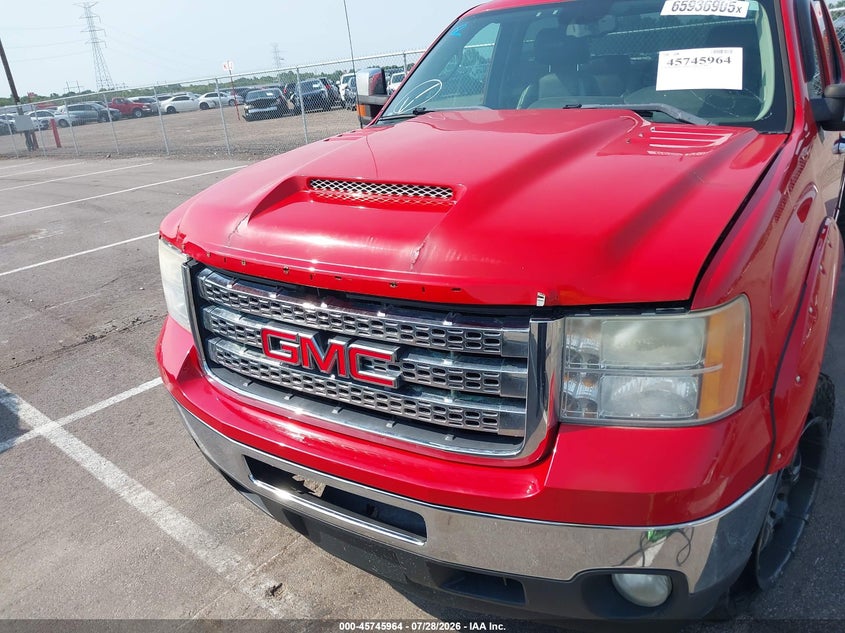 2011 GMC SIERRA 2500HD auction photo 6