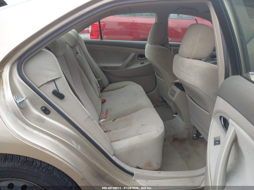 2011 TOYOTA CAMRY auction photo 8