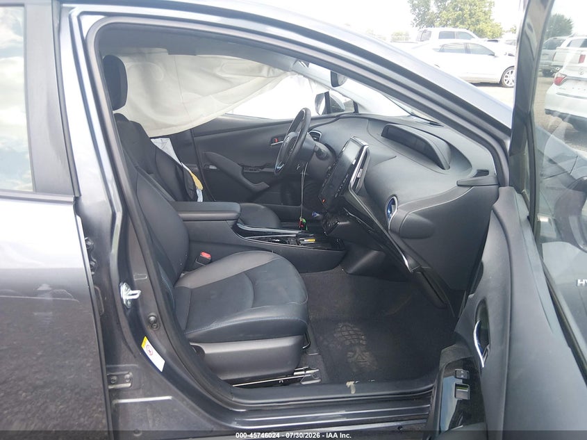 2019 TOYOTA PRIUS auction photo 5