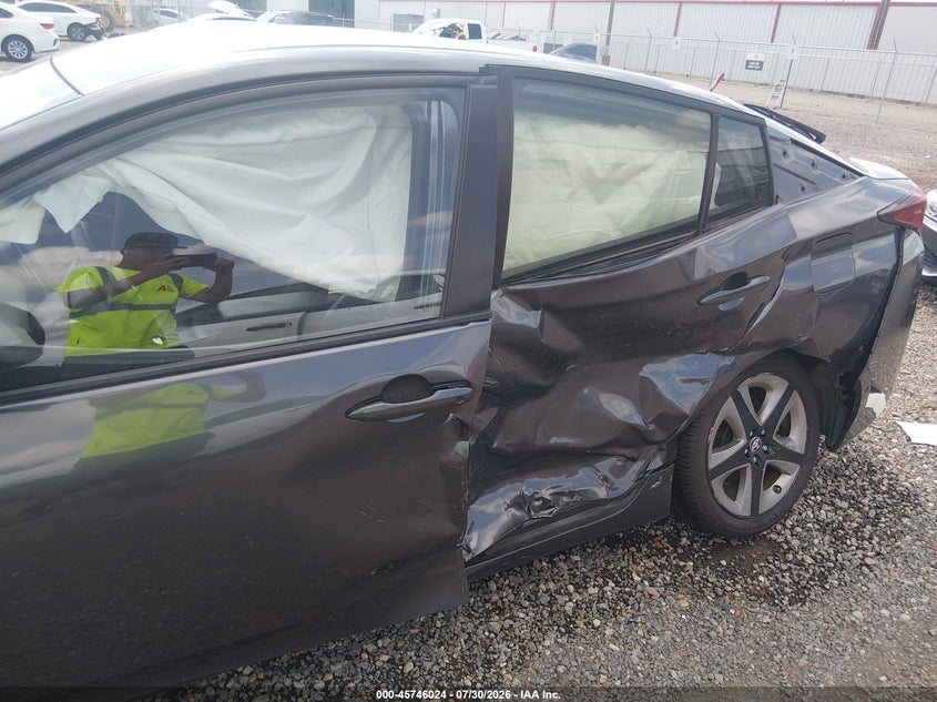 2019 TOYOTA PRIUS auction photo 6