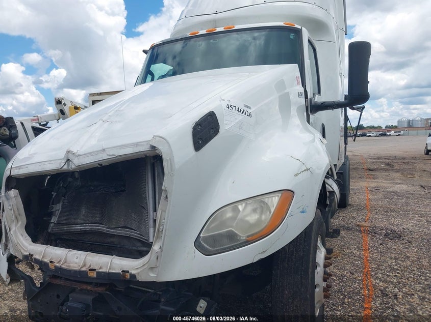 2019 INTERNATIONAL LT auction photo 2