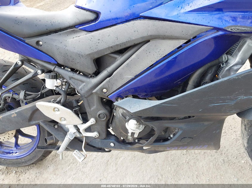 2023 YAMAHA YZFR3 auction photo 8