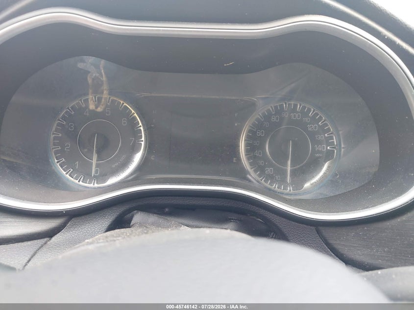 2015 CHRYSLER 200 auction photo 7