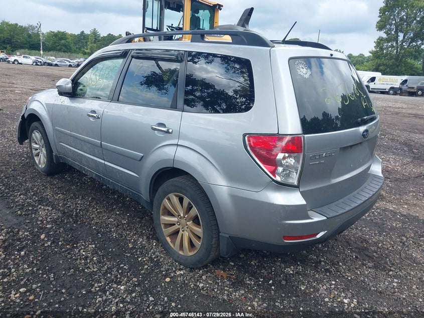 Vin: jf2shadc0dg418813, lot: 46244847, subaru forester 2.5x premium 20133
