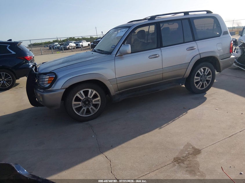 1999 TOYOTA LAND CRUISER auction photo 2