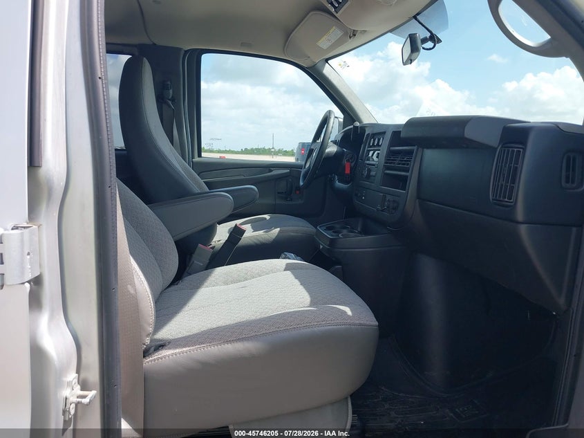 2015 CHEVROLET EXPRESS VAN 6.0L V-8 VVT, 342HP