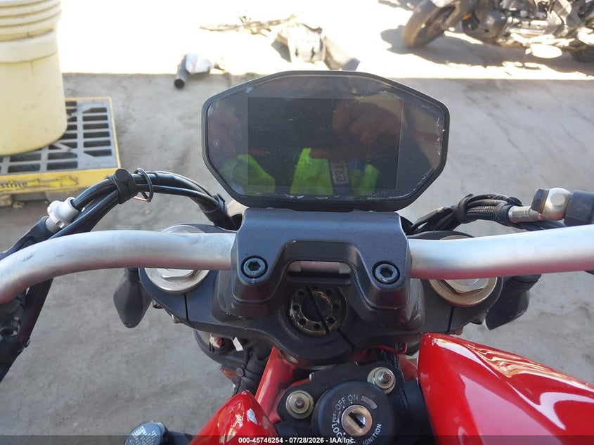 2019 DUCATI MONSTER auction photo 7
