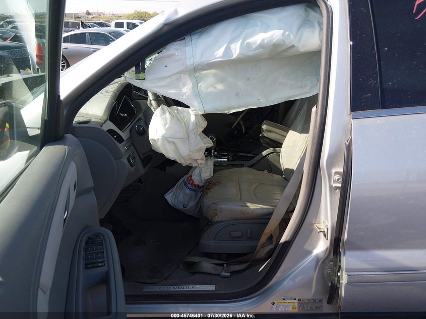 2014 CHEVROLET TRAVERSE auction photo 5