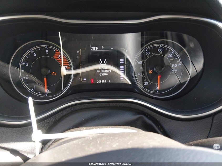 2019 JEEP CHEROKEE auction photo 7