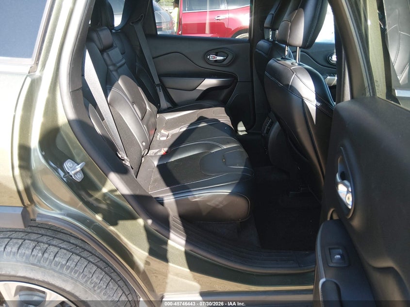 2019 JEEP CHEROKEE auction photo 8