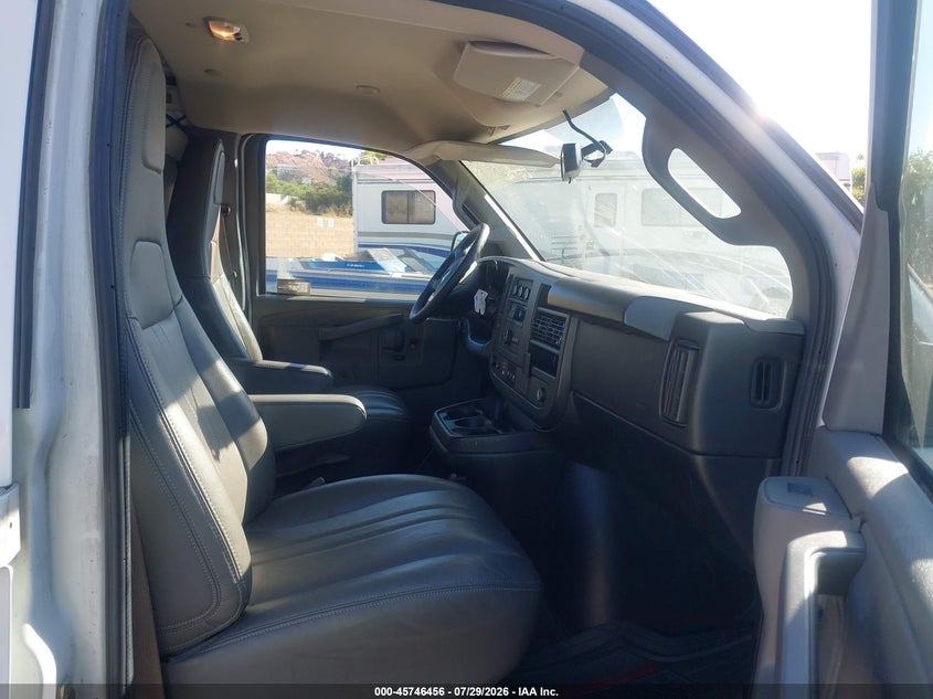 2022 CHEVROLET EXPRESS CARGO auction photo 5