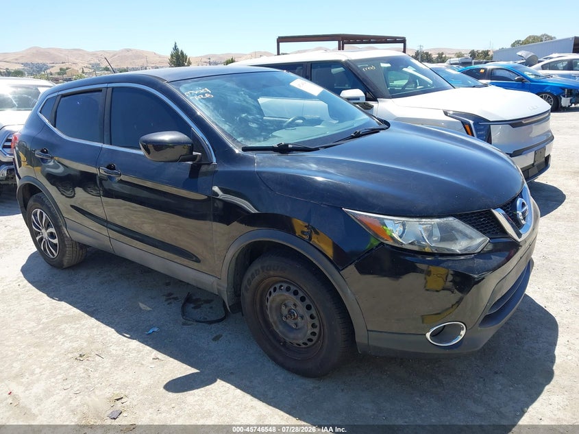 2017 NISSAN ROGUE SPORT auction photo 1