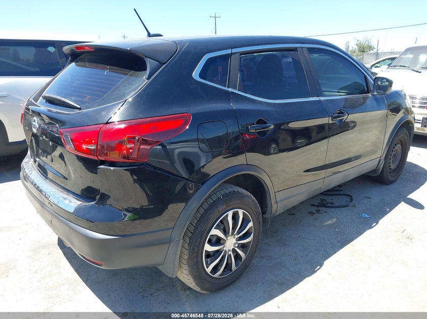2017 NISSAN ROGUE SPORT auction photo 4