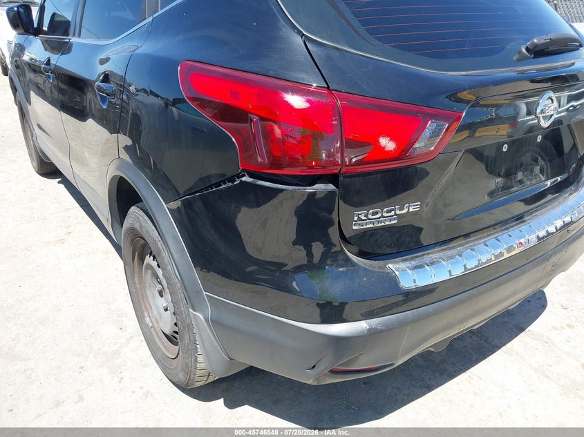 2017 NISSAN ROGUE SPORT auction photo 6