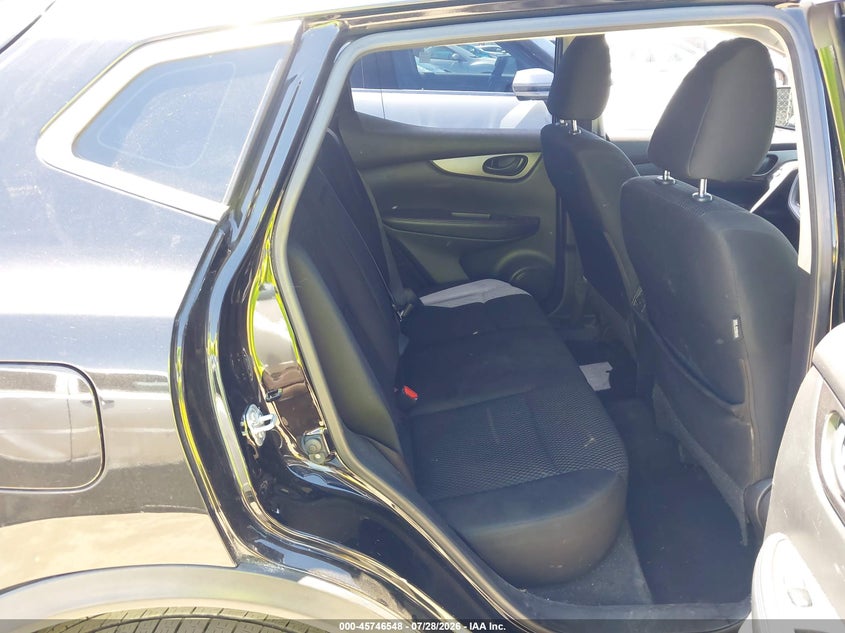 2017 NISSAN ROGUE SPORT auction photo 8