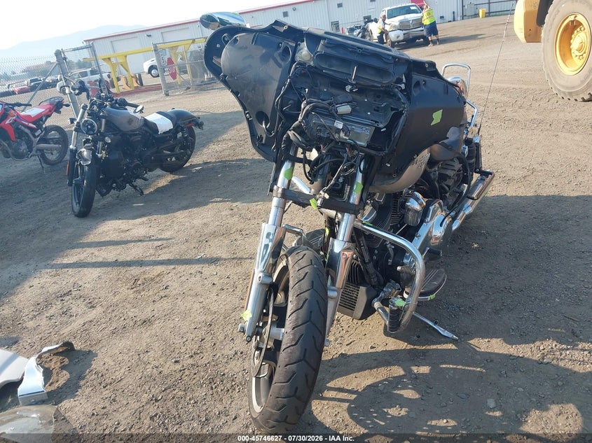 HARLEY-DAVIDSON FLHX 2018