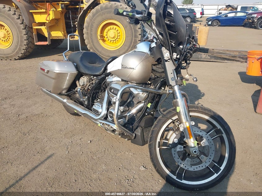 HARLEY-DAVIDSON FLHX 2018