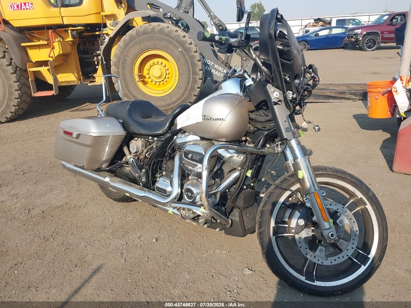 HARLEY-DAVIDSON FLHX 2018