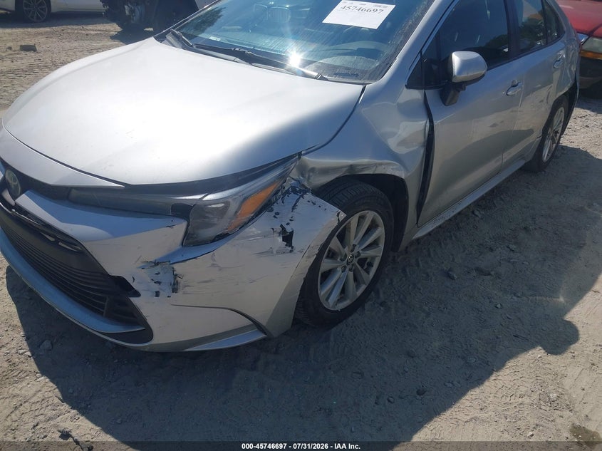 2024 TOYOTA COROLLA auction photo 6